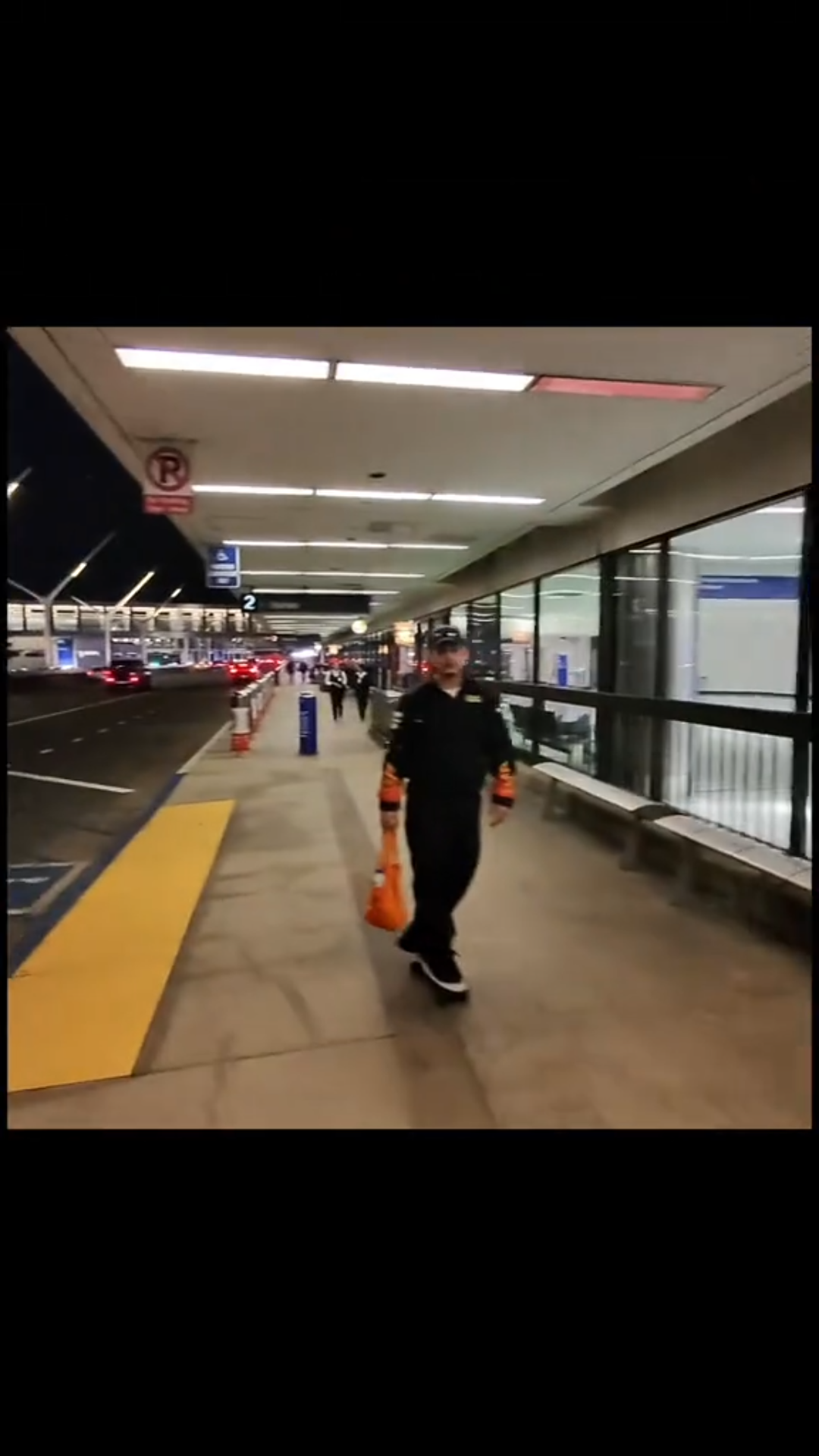 Uber Driver Calls Cops on Client Passed Out Drunk in LA